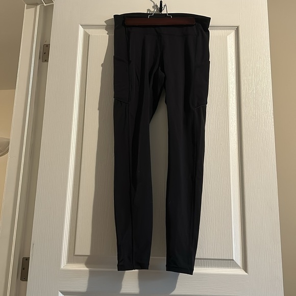 Lululemon Speed Up Tight 28" *Brushed Full-On Luxtreme - Picture 2 of 4